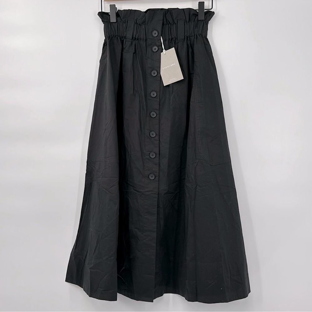 Everlane The Easy Button-Front Skirt in Black - Picture 5 of 11